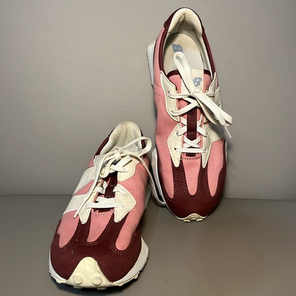 New balance 327 - Picture 1 of 7